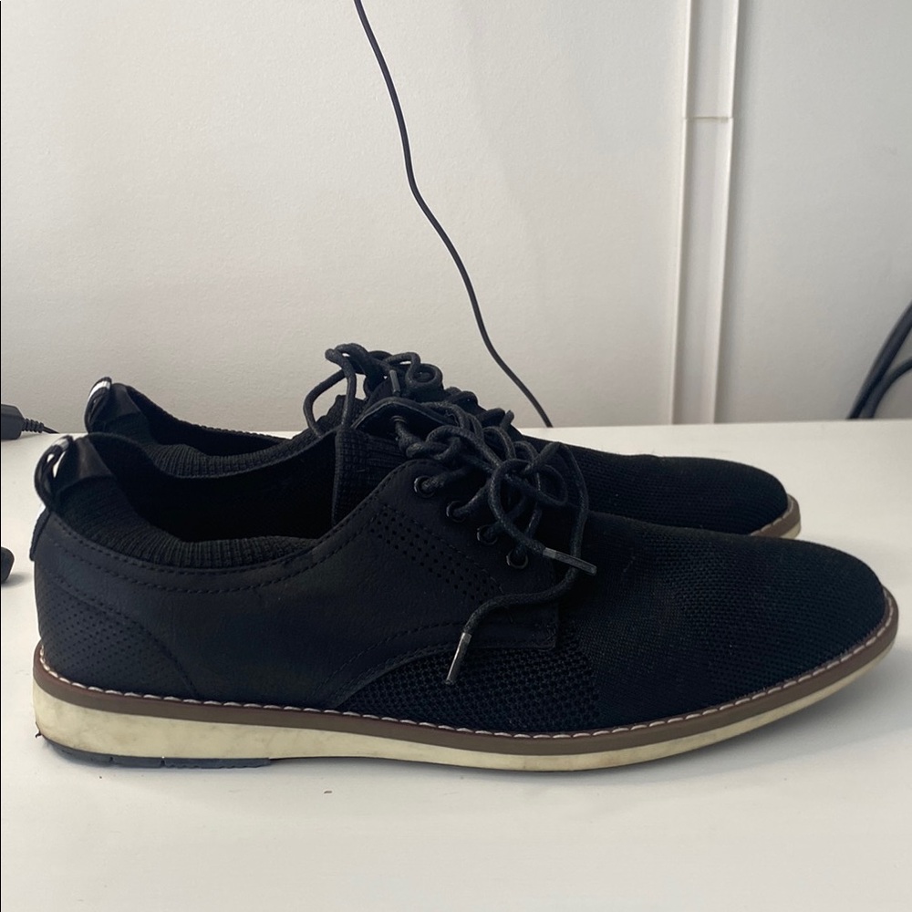 Steve Madden Black Leather Oxford Shoes